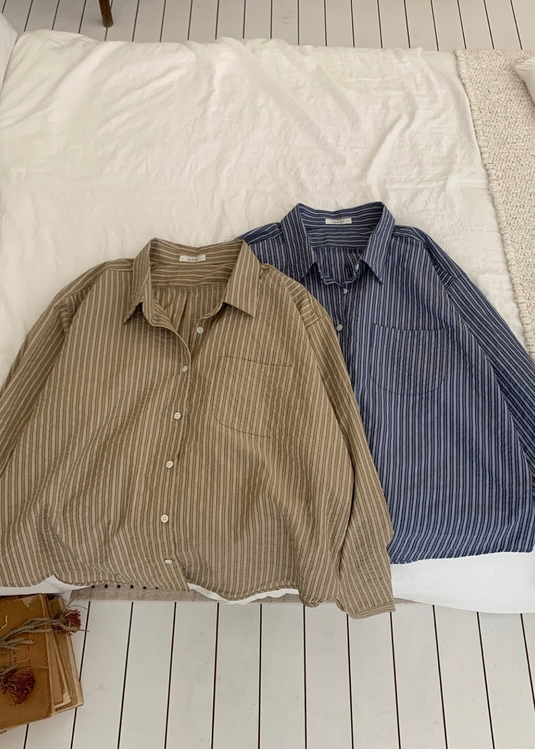 Mono stripes pocket shirt