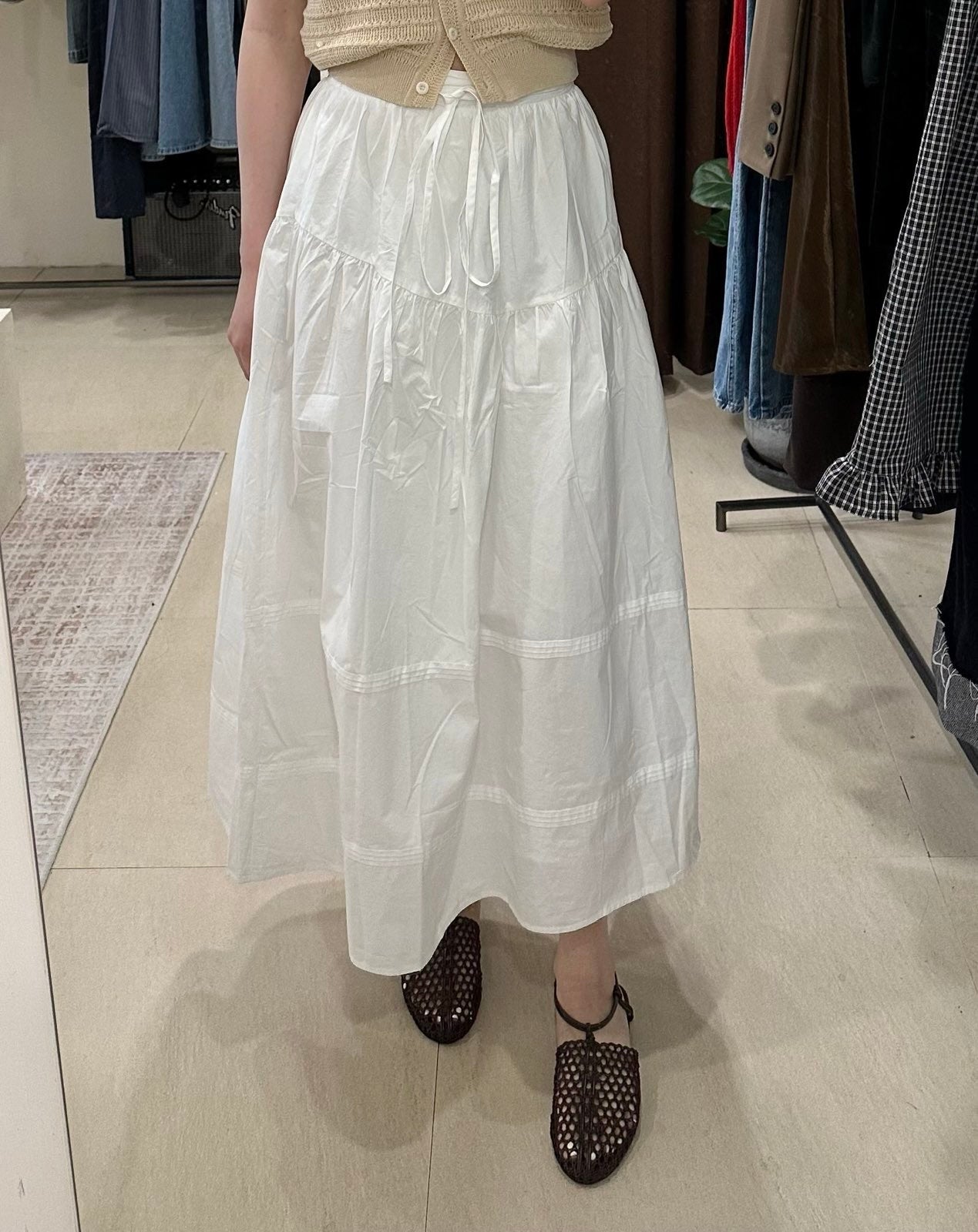 Lace up pleats skirt