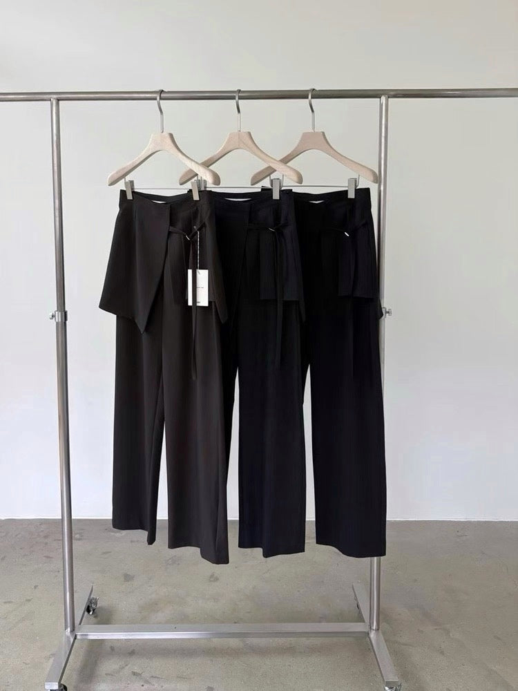 Apron layered trousers