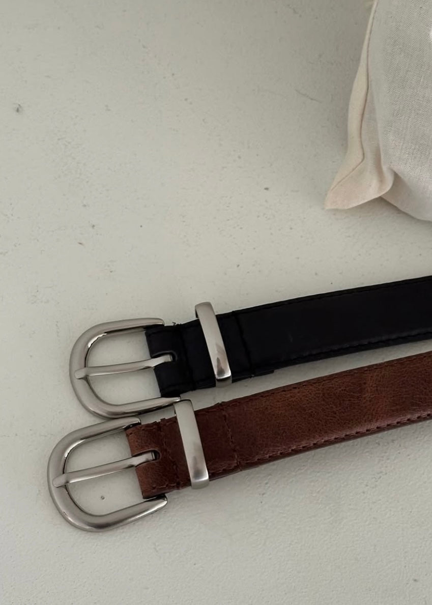 Classic leather belt