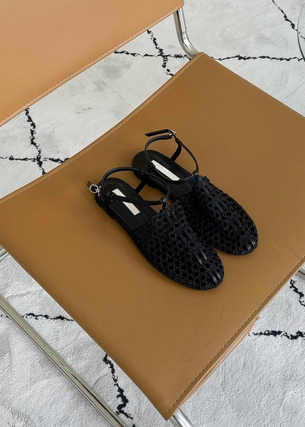 Mesh flat sandals