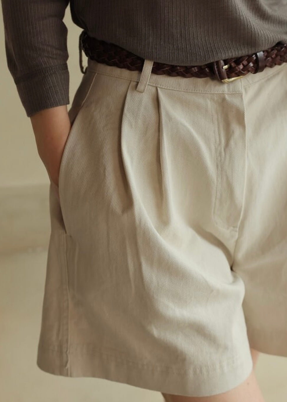 Double pleated chino shorts