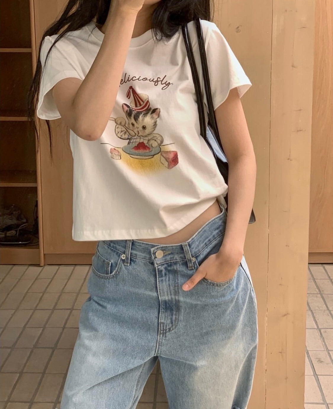 Kitten's tea time printed tee