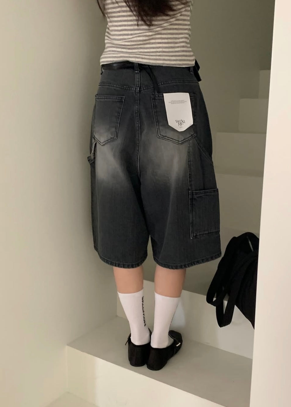 Mid washed painter shorts