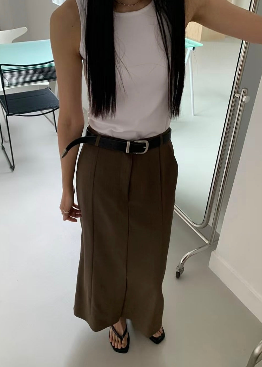 Front vented long skirt
