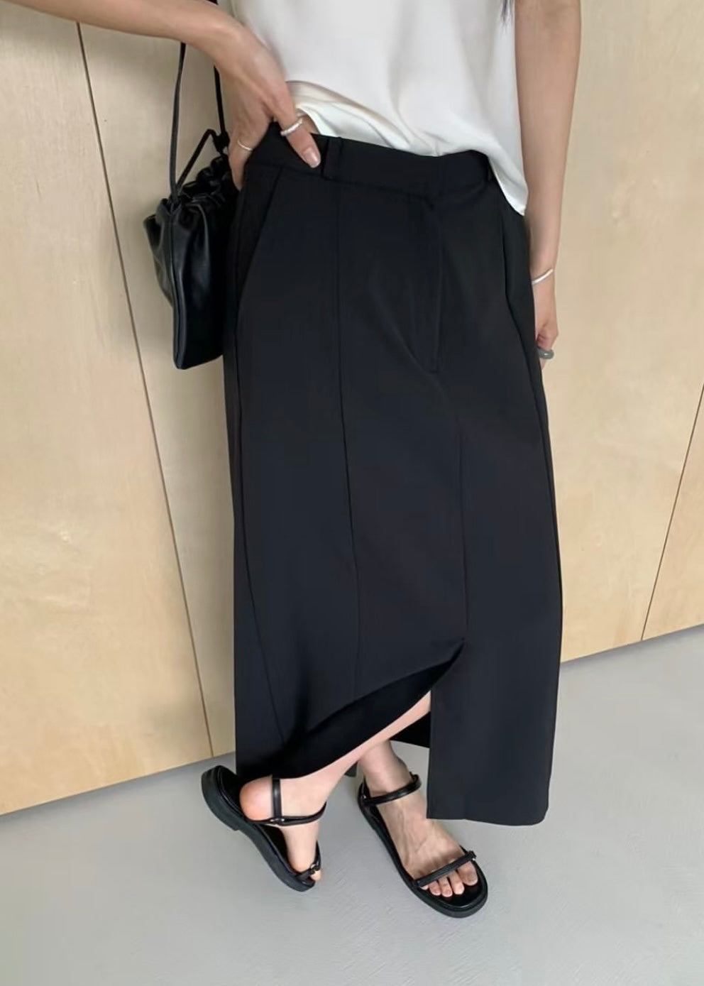 Front vented long skirt