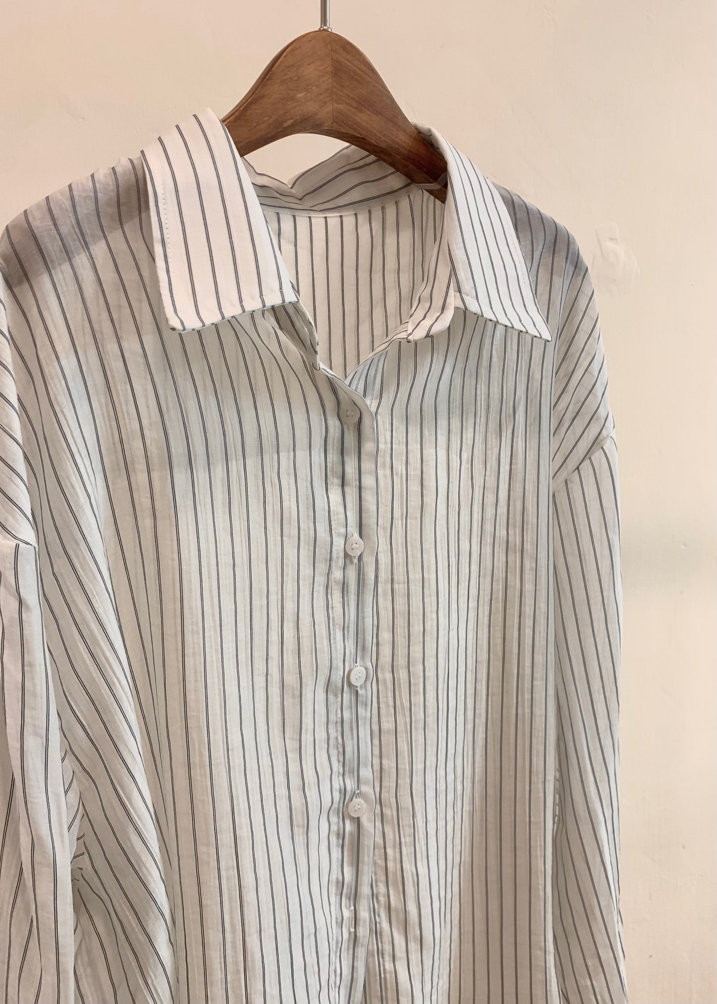 Oversized round bottom shirt