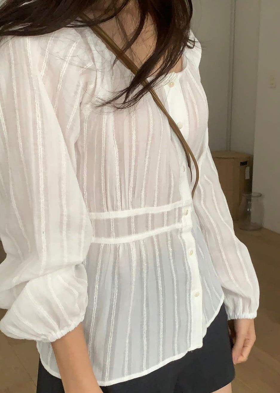 Cfiffon scoop neck blouse