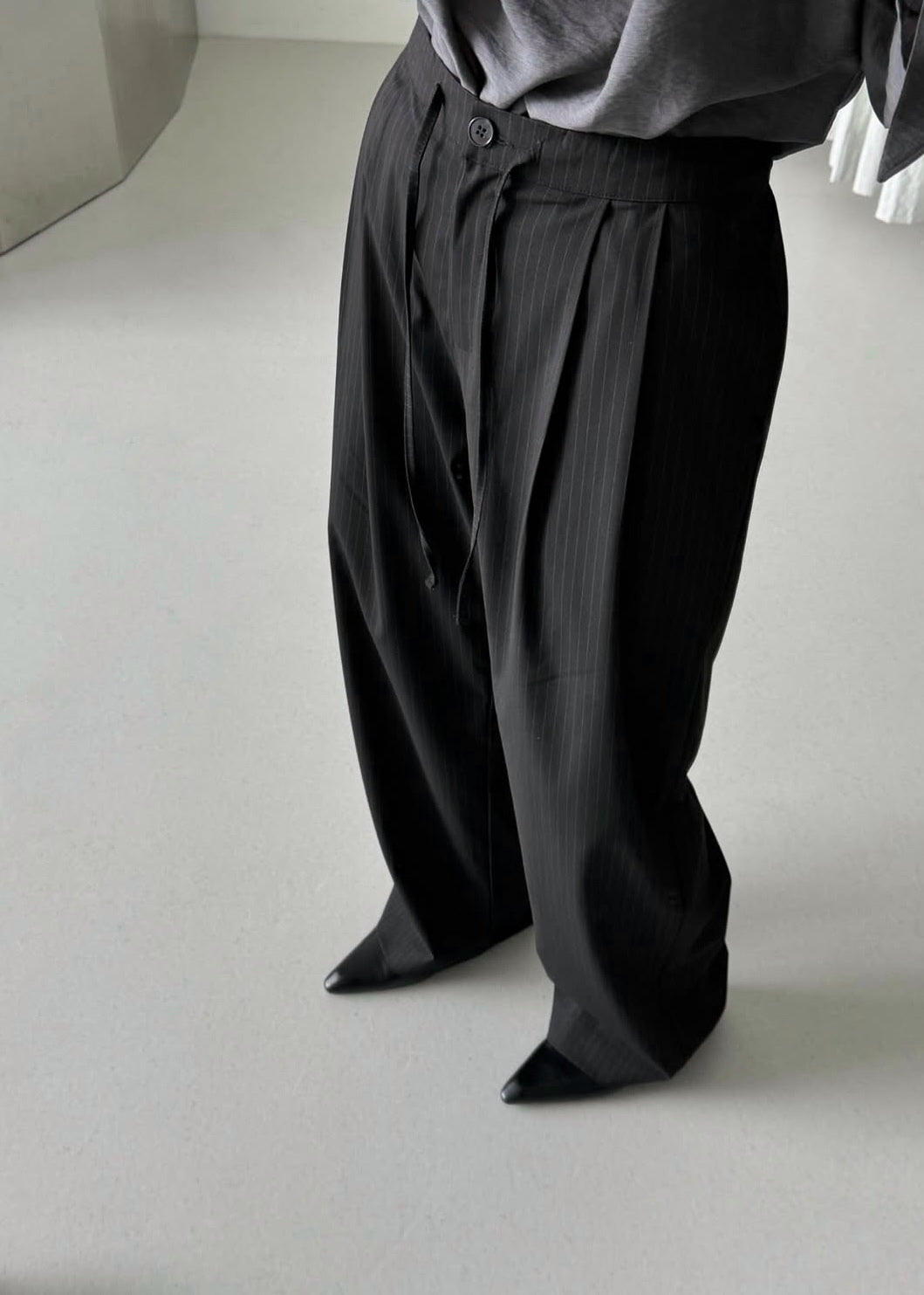 Casual pleated trousers