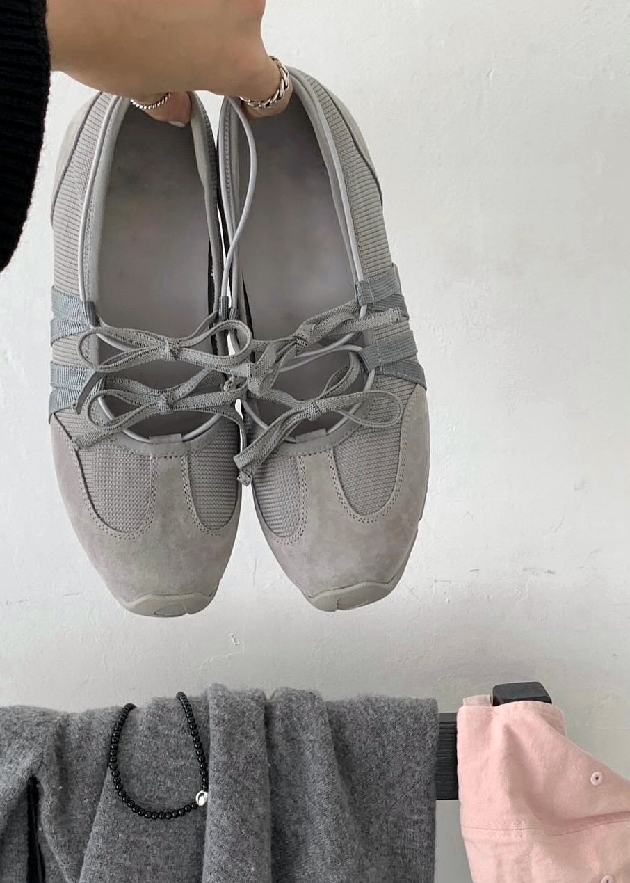 Ribbon ballet sneakers