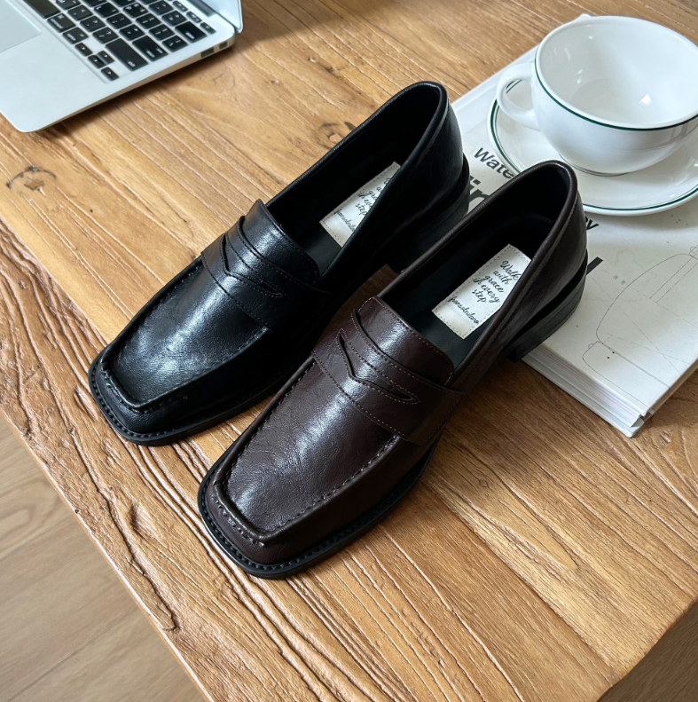 Square head loafers