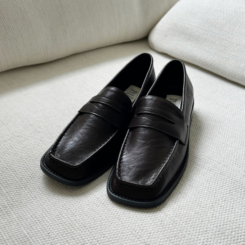 Square head loafers