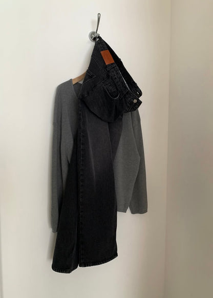 Dark washed straight jeans