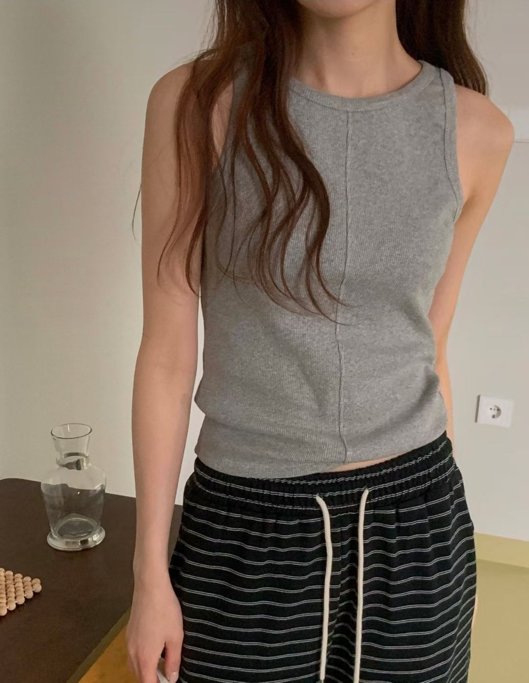Middle seam tank top