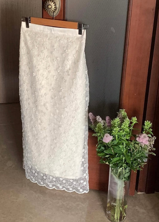 Floral lace skirt