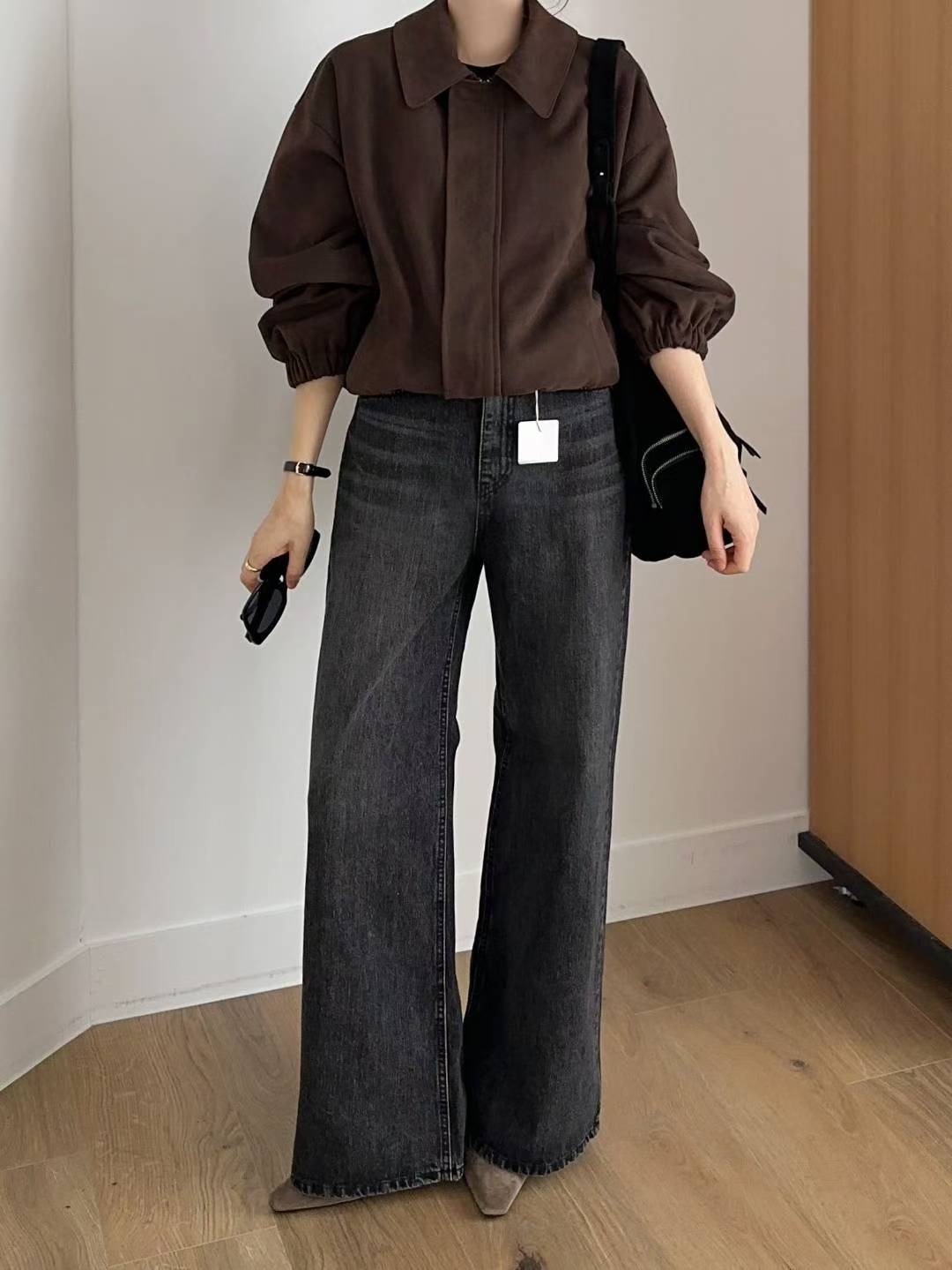 Stone washed dark jeans