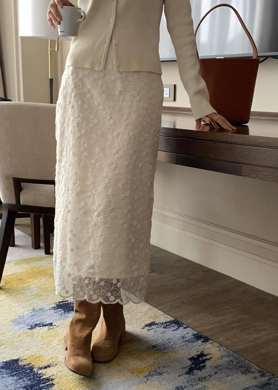 Floral lace skirt