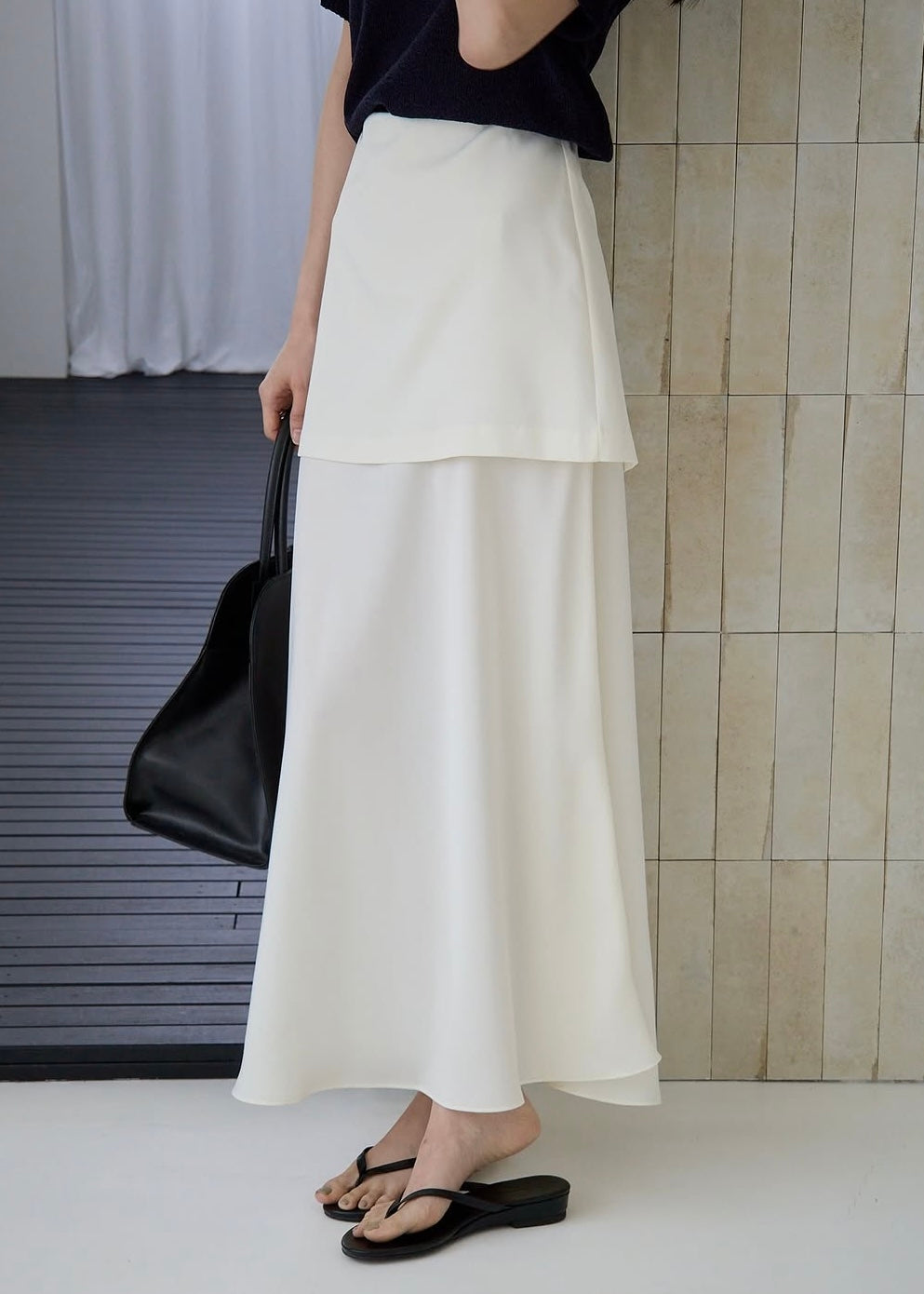 Apron silky skirt