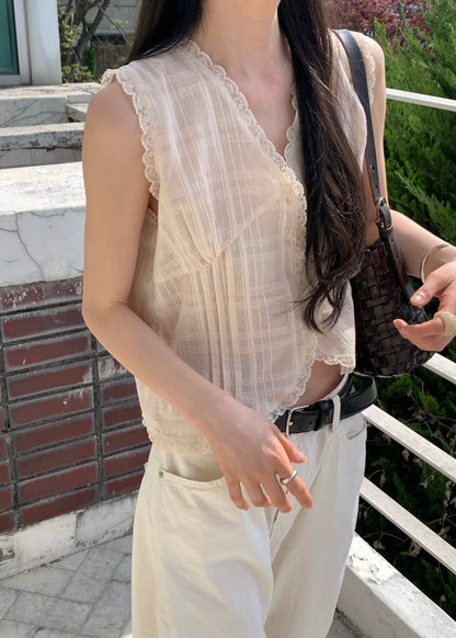 Lace edge checkers blouse