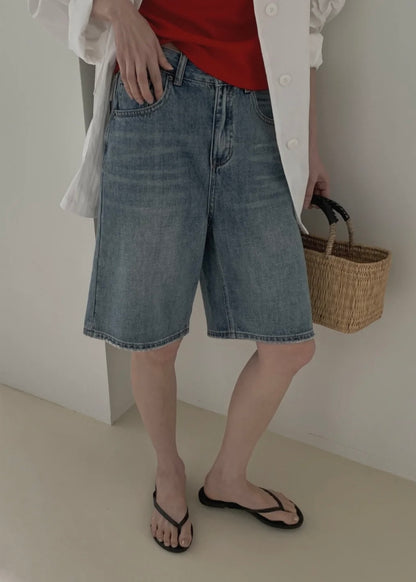 Light washed quarter denim