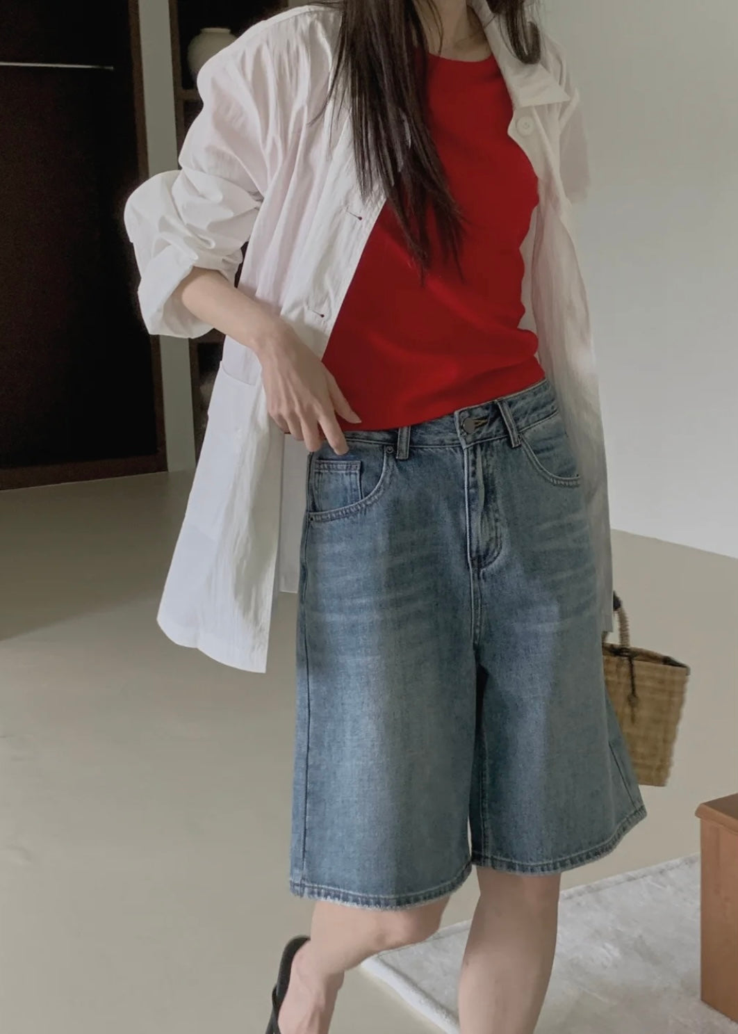Light washed quarter denim