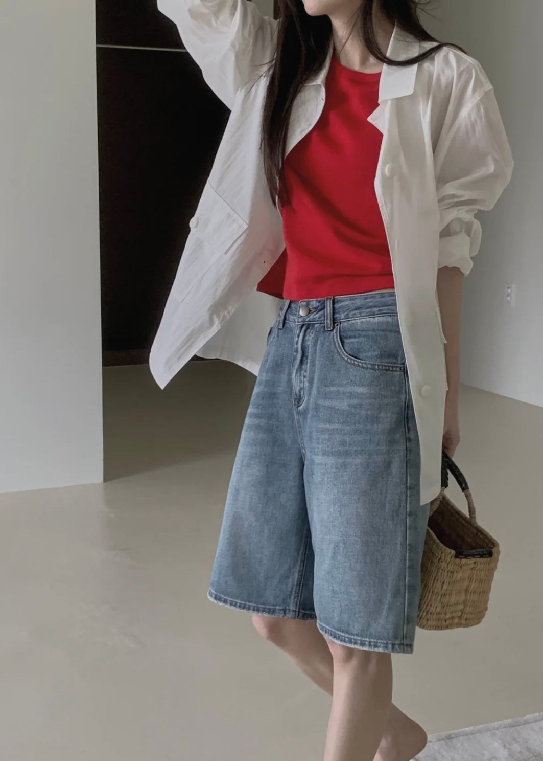 Light washed quarter denim