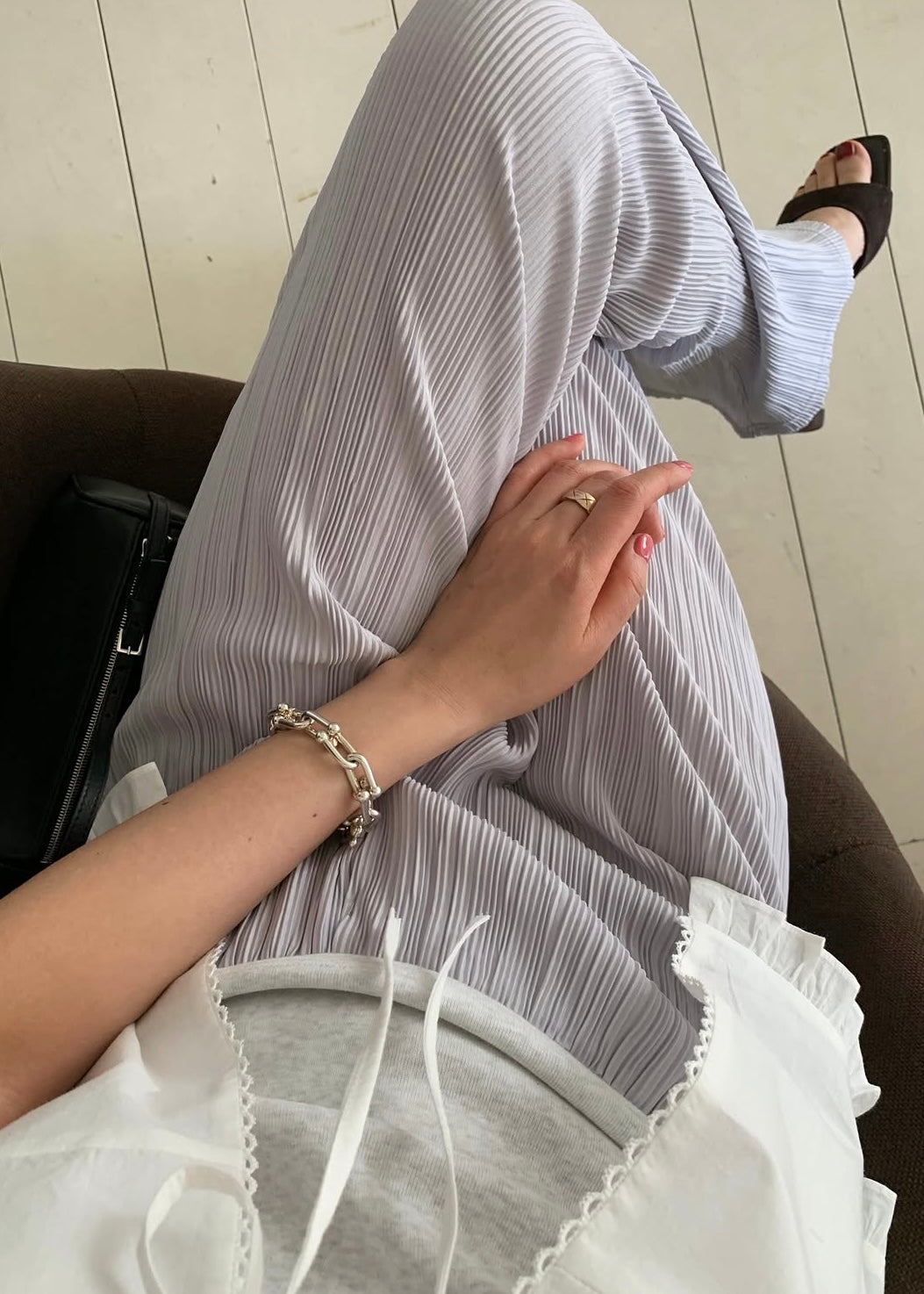 Pleated bell bottom pants