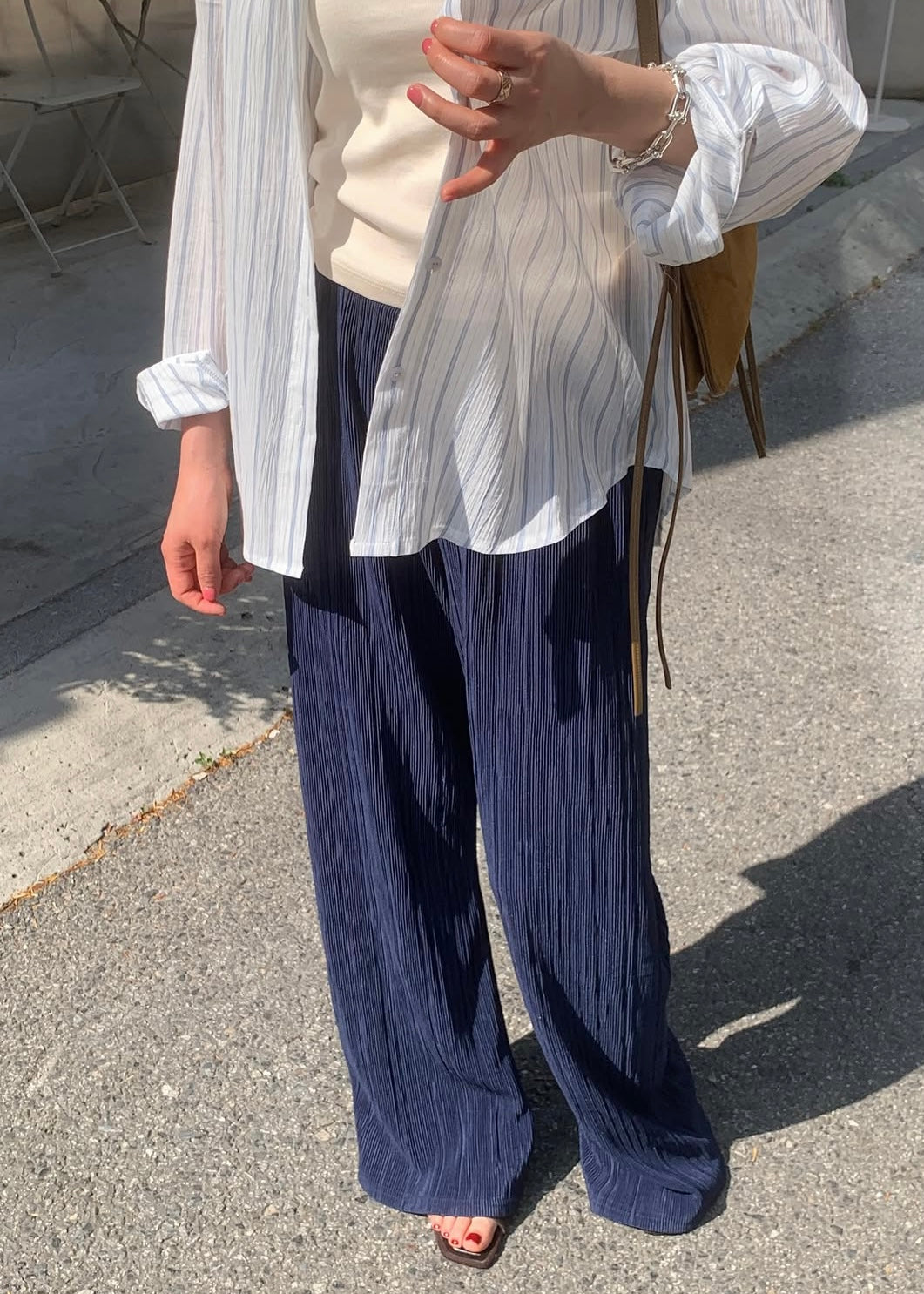 Pleated bell bottom pants