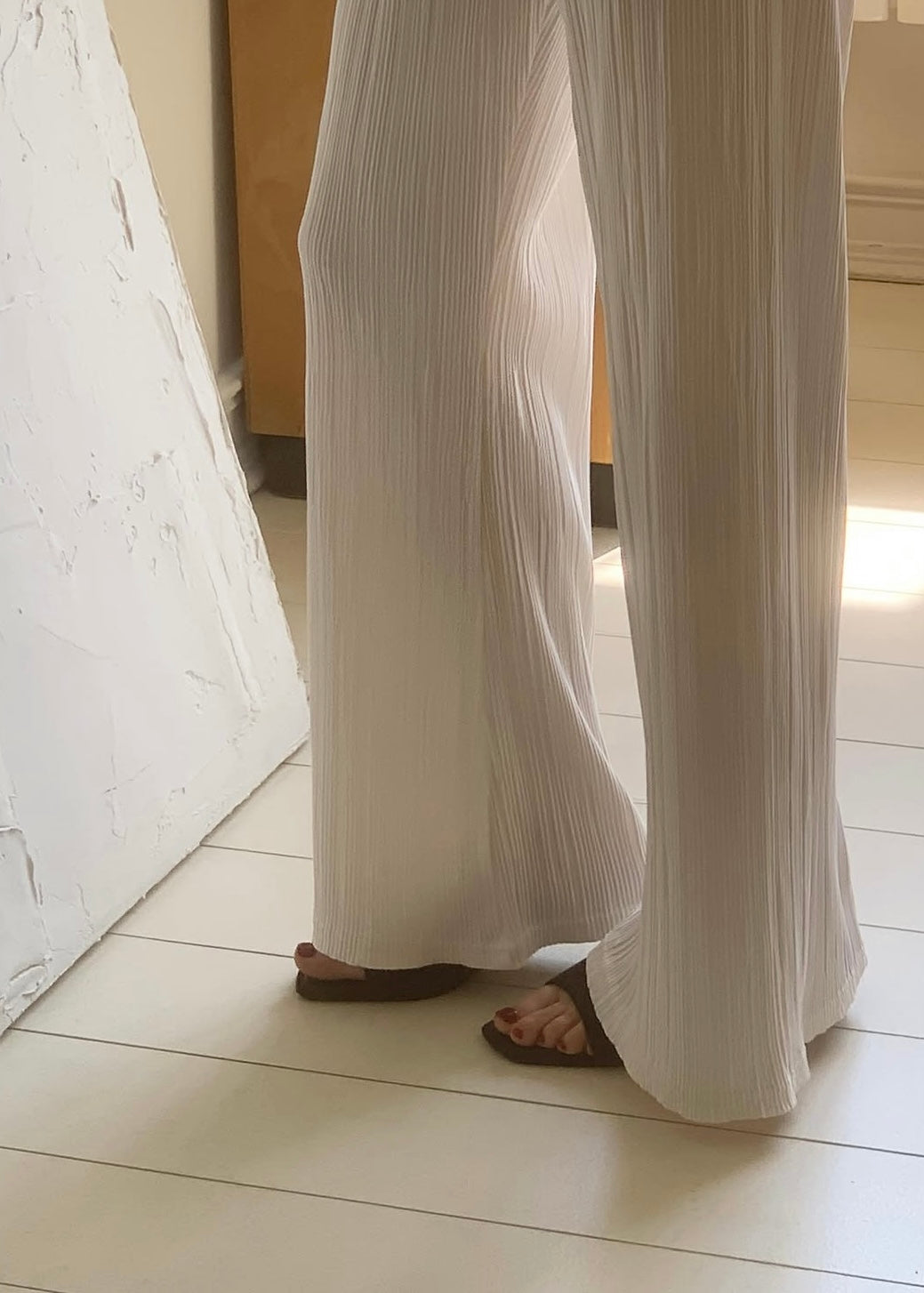 Pleated bell bottom pants