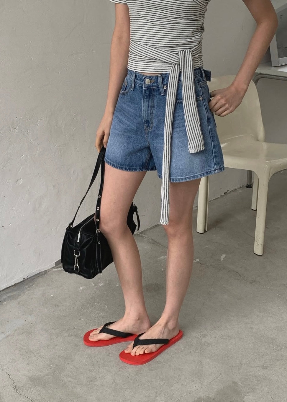 Denim belted indigo shorts