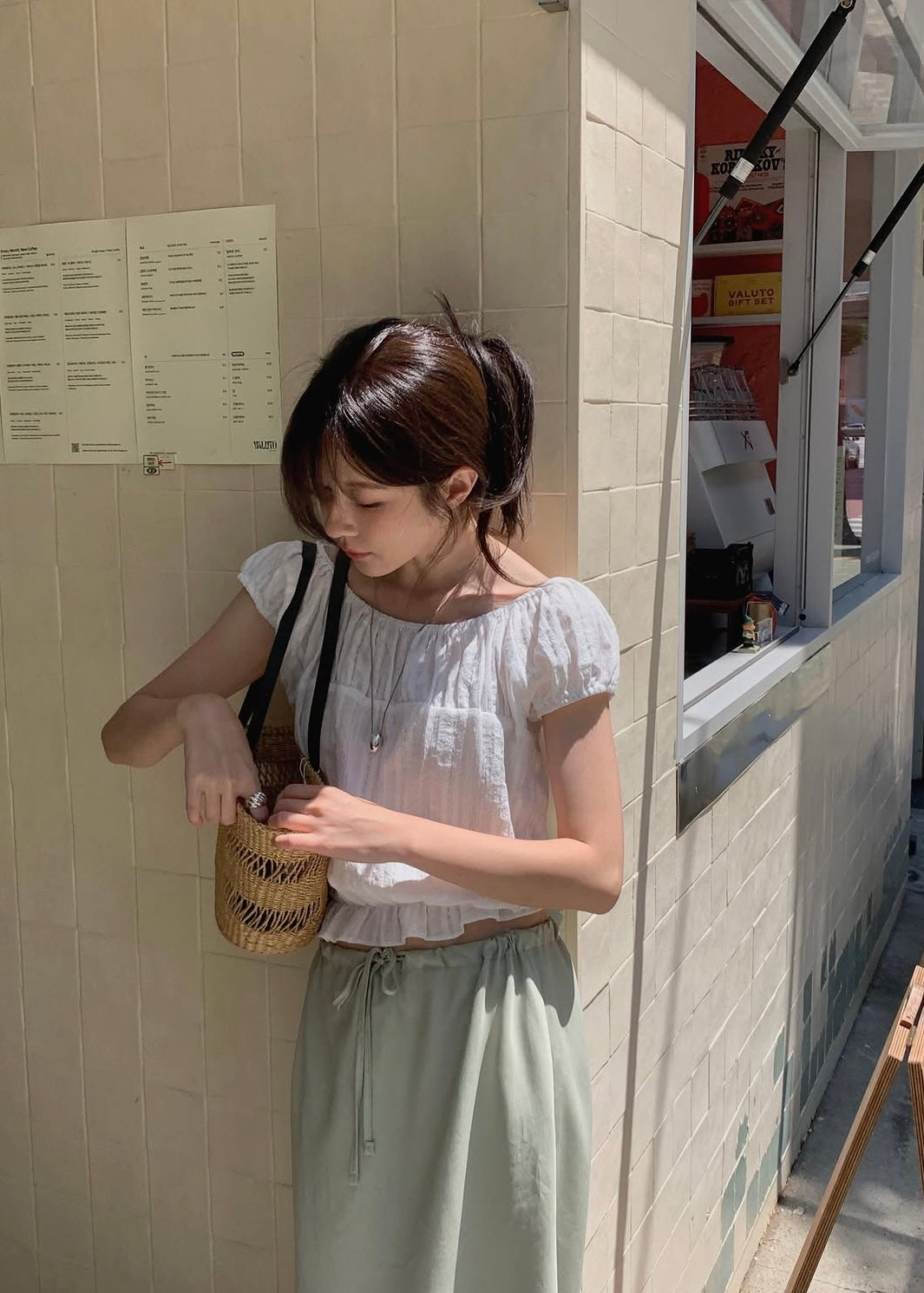 Tulips ruffle blouse