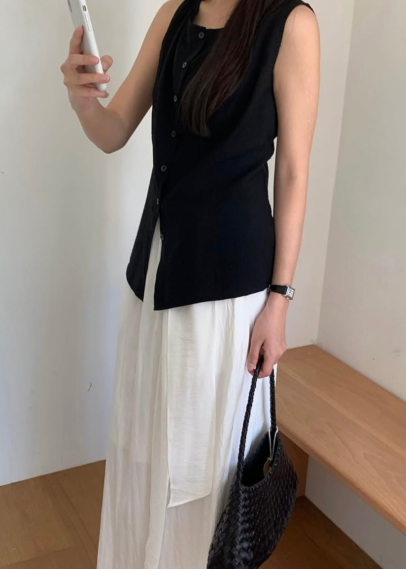 Button up sleeveless blouse