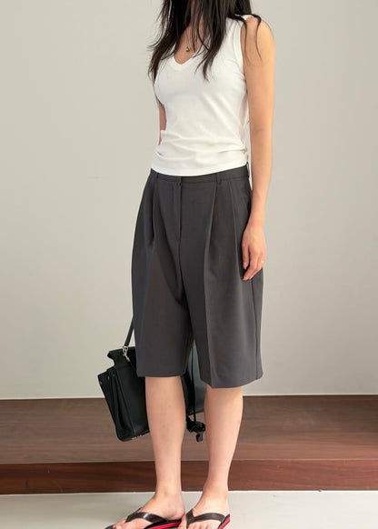 Double pleated quarter shorts