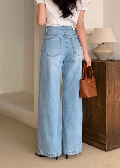 Light washed wide straight jeans
