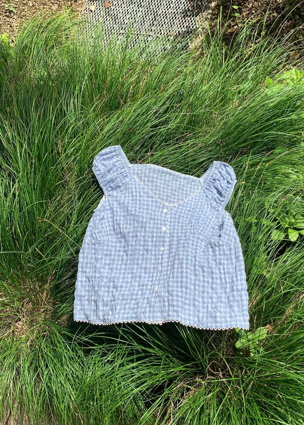 V-neck gingham lace blouse
