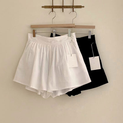 Pleated flare shorts