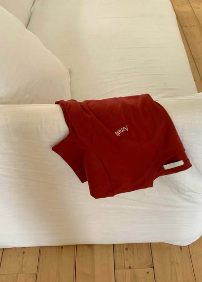 "Amelt" embroidery tee