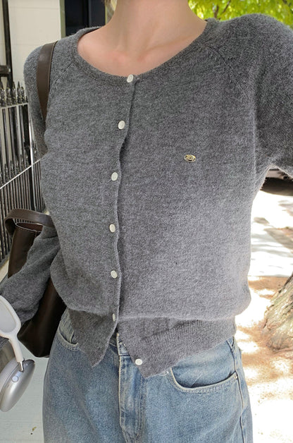 Cropped pin cardigan