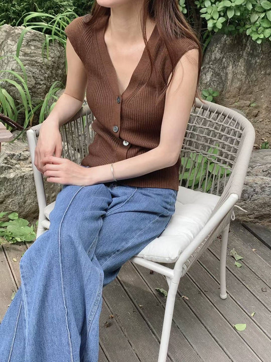V-neck knit vest