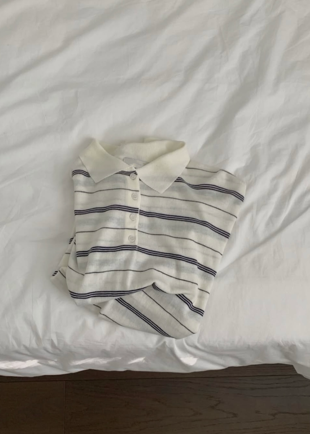 Borders knit top