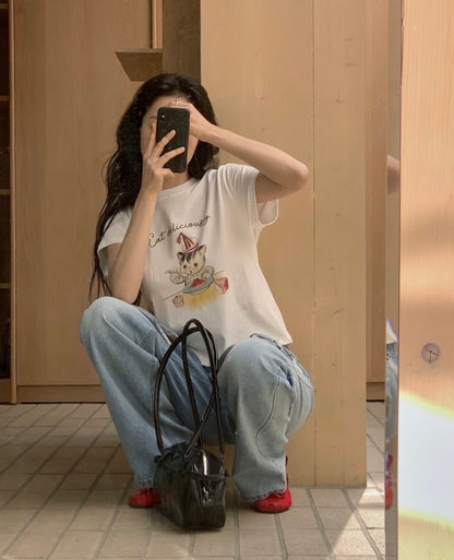 Kitten's tea time printed tee