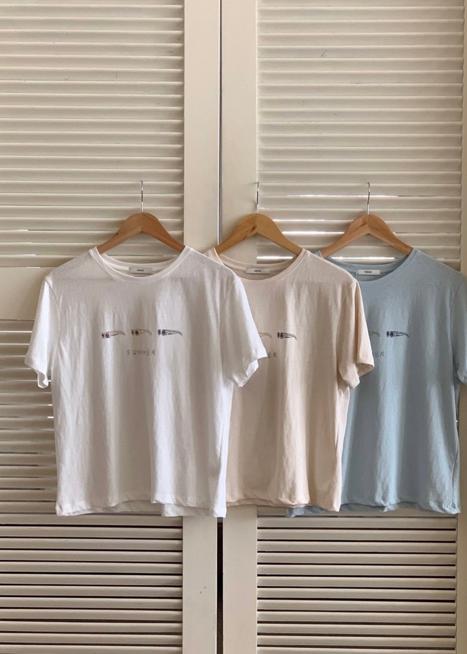 Sunglasses tee
