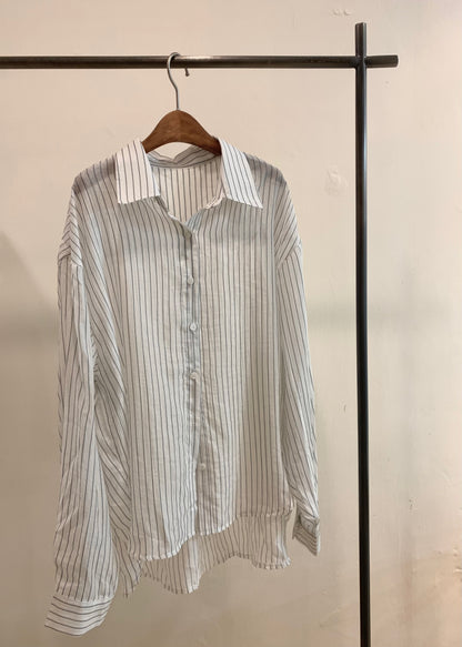 Oversized round bottom shirt