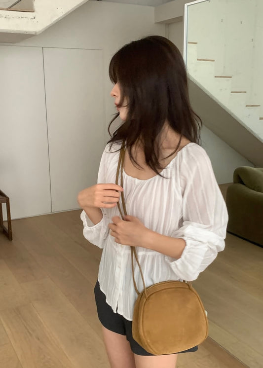 Cfiffon scoop neck blouse