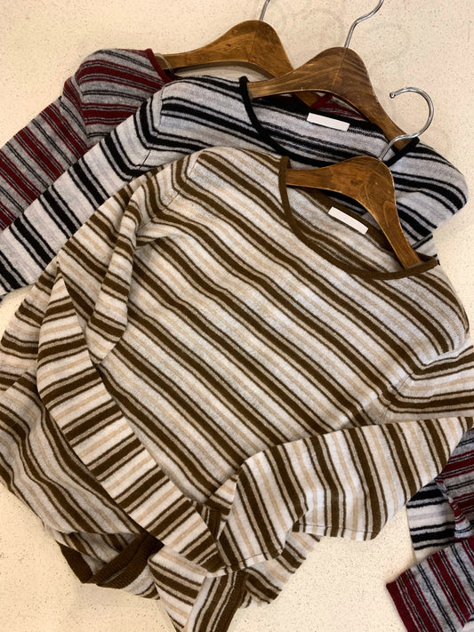 Retro borders wool jumpers