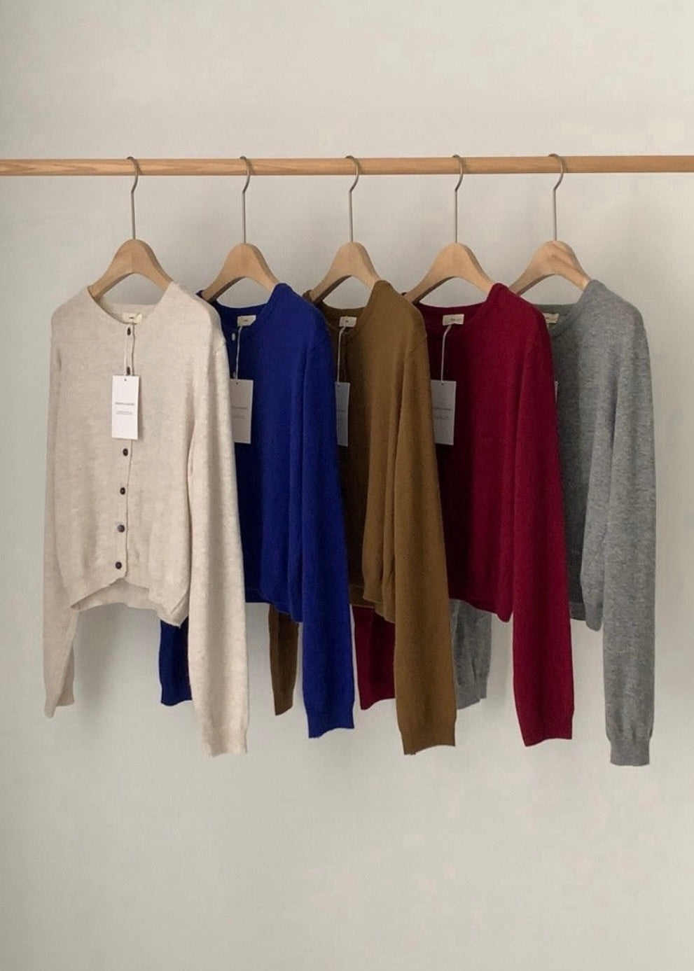 Crew neck cropped cardigan