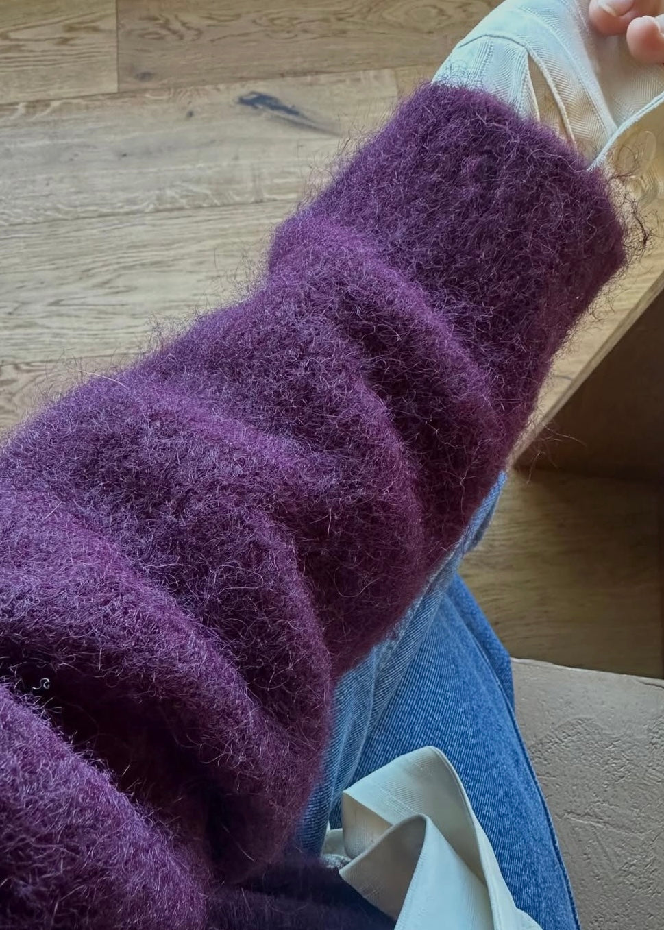 Mo-hair loosen jumpers