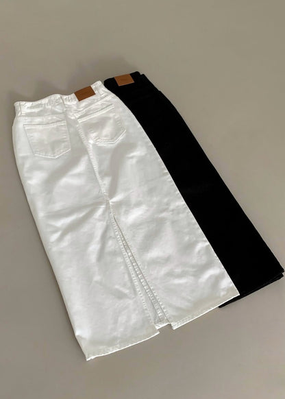 Straight A-line denim skirt