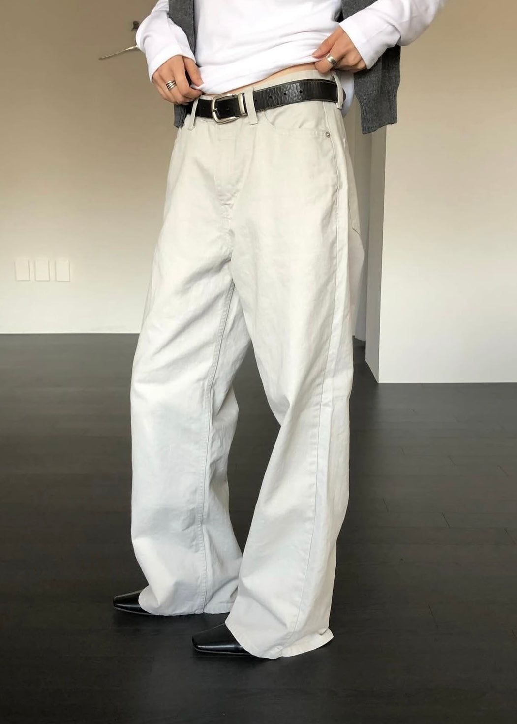 Light washed baggy pants