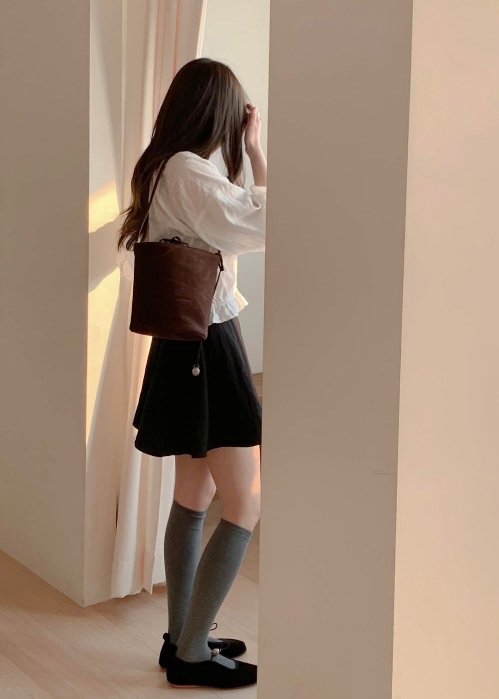 Mini round table skirt